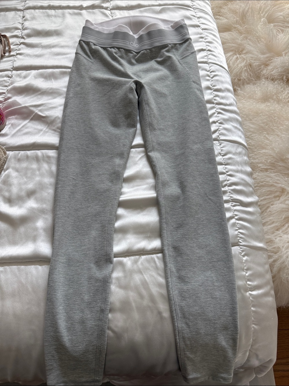ALO Yoga Light Grey High-Waist Leggings